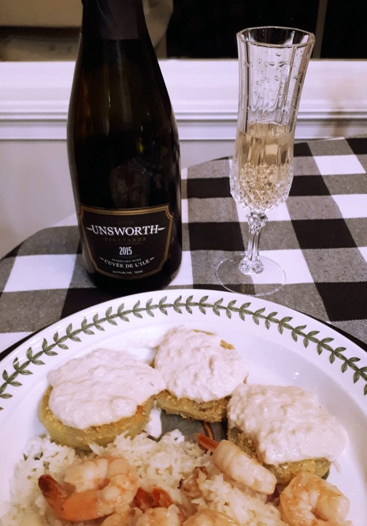 Unsworth Cuvée de l'île 2015 paired wonderfully with garlic prawns and green fried tomatoes with a crab remoulade sauce.