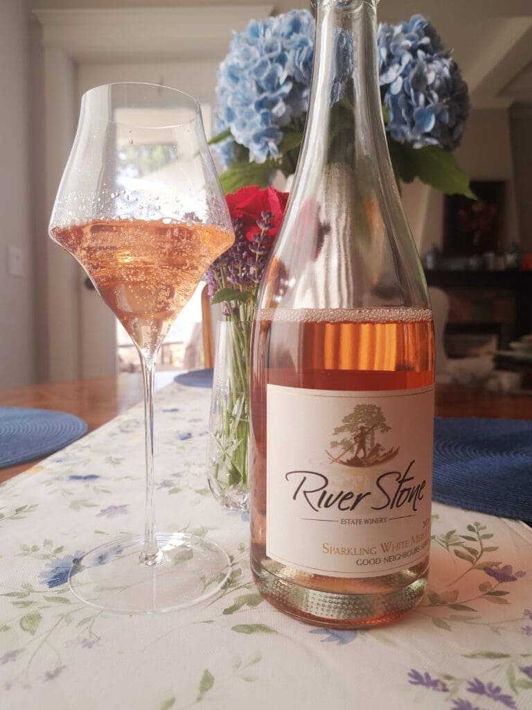 River Stone Sparkling White Merlot 2024
